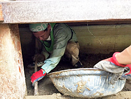 土砂の撤去撤去作業（比良松）