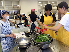 8月17日（木）炊き出し（らくゆう館）