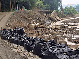 黒川地区への道路