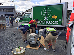 仮設住宅頓田団地で餅つきイベント