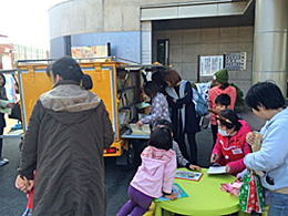 御船町高木小学校の学童保育「うさぎクラブ」と地域の子どもたちへのクリスマスイベント