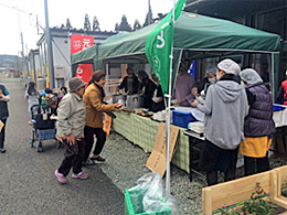 津森仮設住宅 炊き出し