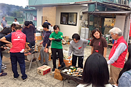 南阿蘇黒川地区の学生寮の大家さんと学生（九州東海大学）の集い