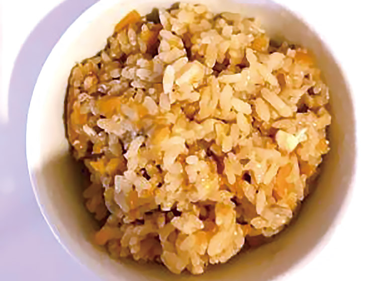 煮物の残りで炊き込みご飯