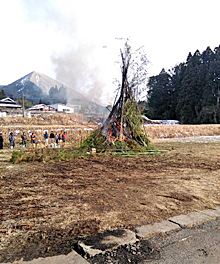 南阿蘇村長野地区の「どんどや」