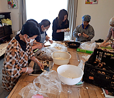 惣領仮設団地の「芋煮会」