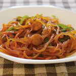 糸こんにゃくでナポリタン風
