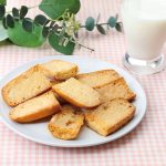 スティックパンでラスク