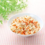 子どもも大好き！にんじんとツナの炊き込みごはん
