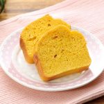 ホットケーキミックスと野菜ジュースのパウンドケーキ(親子で一緒にクッキング)