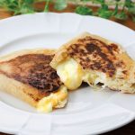 強力粉で手作りチーズナン